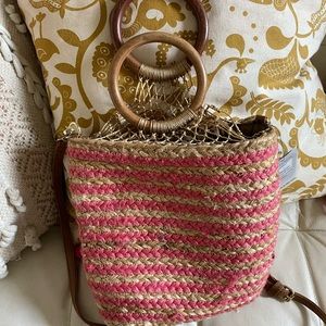 Hand woven pink beige and wood purse